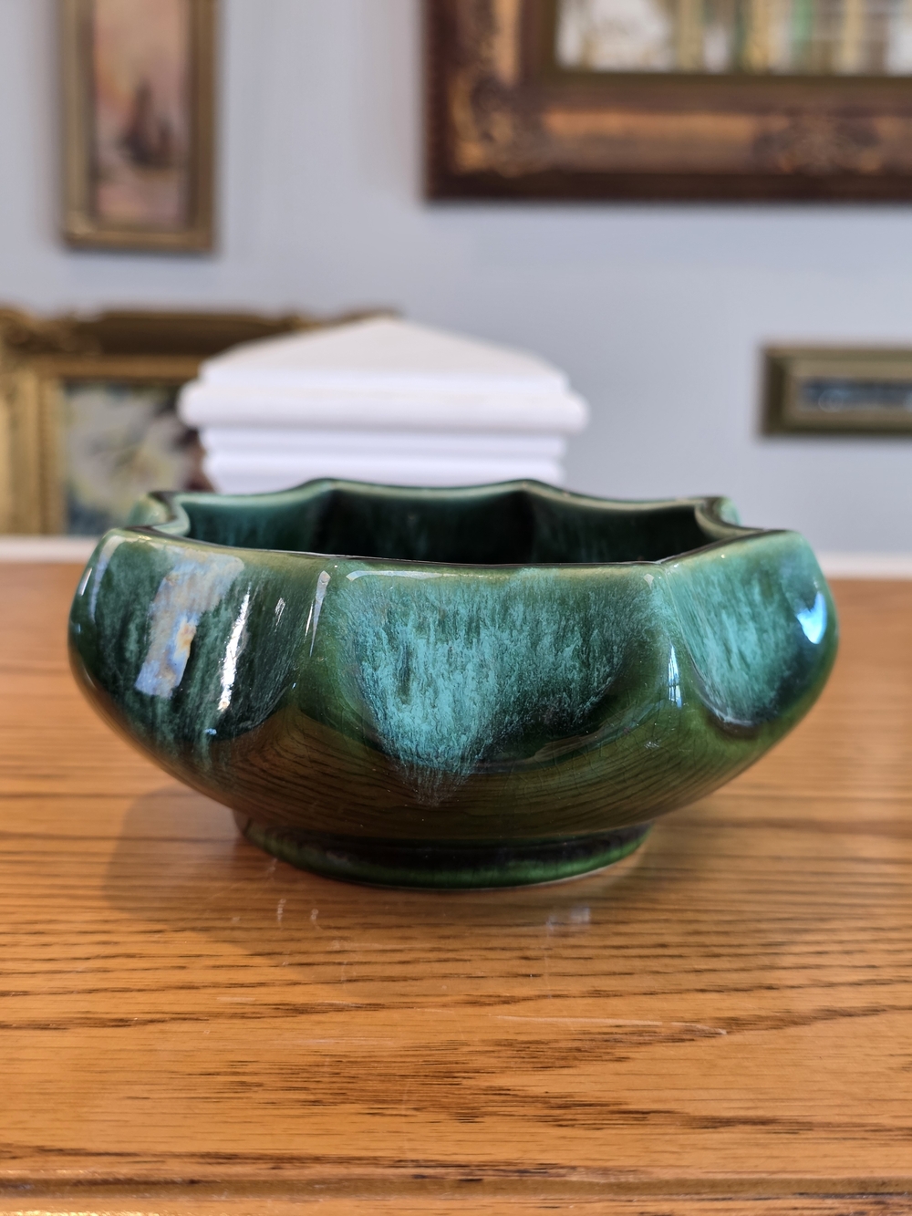 Vintage Blue Mountain Pottery Scalloped Drip Glaze Bowl - Mold 921 Canada